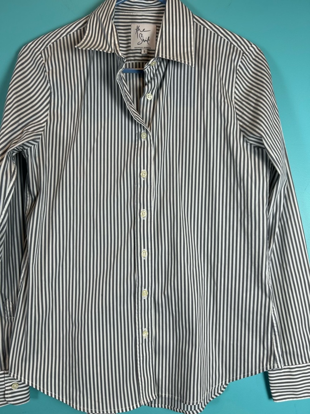 The Shirt by Rochelle Behrens Gray & White Striped Button Shirt